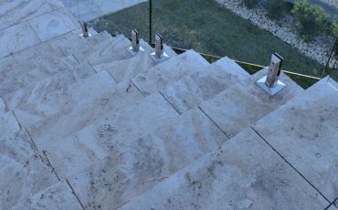 Silver Travertine The Perfect Choice for a Modern Outdoor Oasis